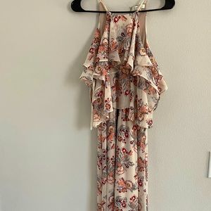 Pretty maxi dress size large